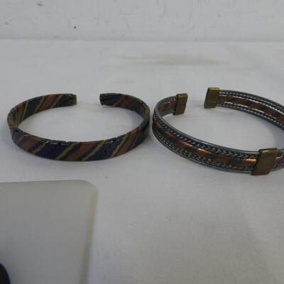 6 Bracelets, Metal and Brass, Jewelry