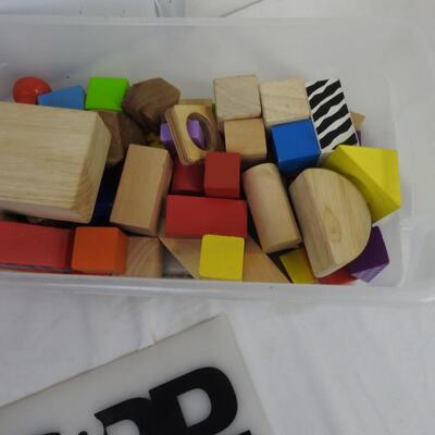 Mellissa & Doug Abacus and Box of Assorted Wooden Blocks