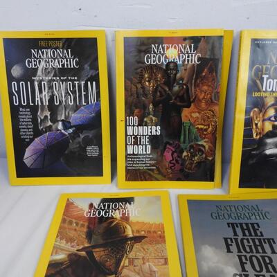 10 National Geographic Magazines, 2021