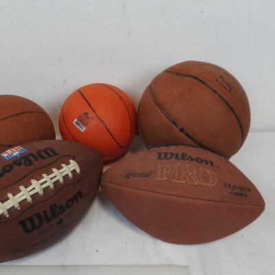 Lot of 10 Balls, Basketballs, Footballs, Wilson, Spalding