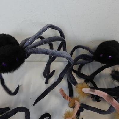5 Large Spiders, Halloween Decor, Fabric