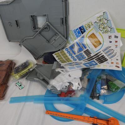 Adventure Force Shark City Car Track, Near New, Missing Some Pieces
