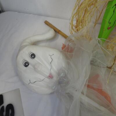 6 pc Halloween Decor, Wooden Witch Face, Ghost and Broom
