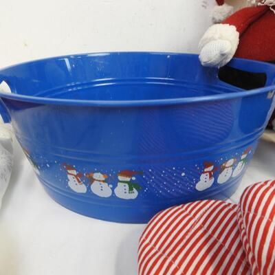 13 pc Christmas: 2 Mugs, Santa, Snowman Bucket, Stockings