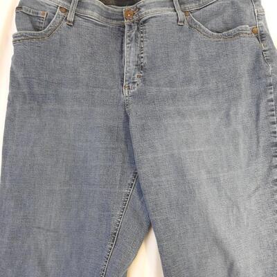 4 Pairs of Jeans, Abercrombie & Fitch, 27/4, Lee Sz 14, Lee sz 18w, Gap Size 10