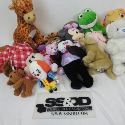 17 Stuffed Animals, Paw Patrol, Giraffe, Elephant, Frogs