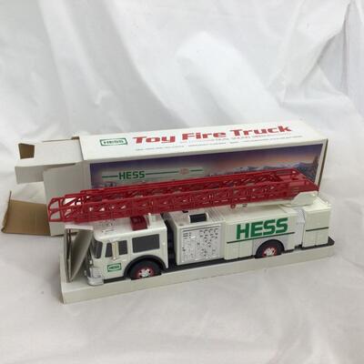 (81) HESS | Truck and Racer Set