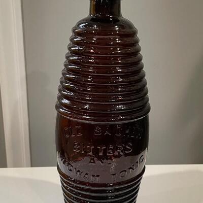 Vintage Old Sachem Bitters Wigwam Tonic Amber Glass Bottle:Â Approx 10