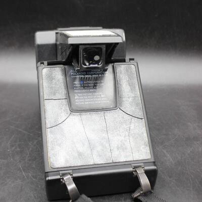 Vintage Polaroid SX-70 SE Land Camera