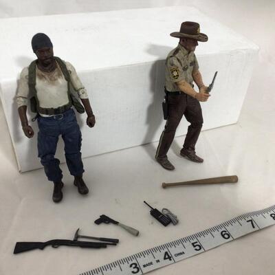 (114) TOYS | Mixed Group of Action Figures | Walking Dead