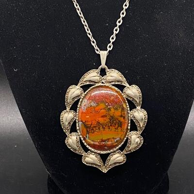 Vintage Southwestern Style Polished Red Turquoise Stone Pendant Necklace