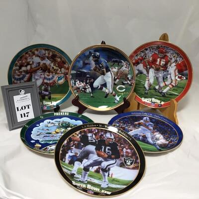 (117) FOOTBALL | Mixed Group of Football Collector Plates