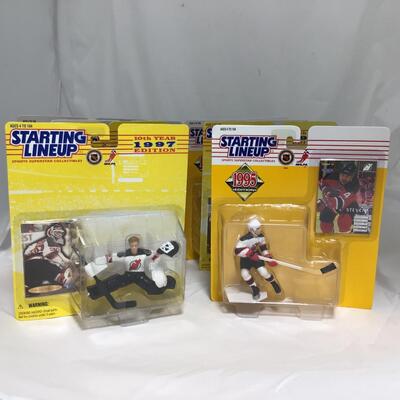 (147) STARTING LINEUP | Mixed Group of Hockey Figures