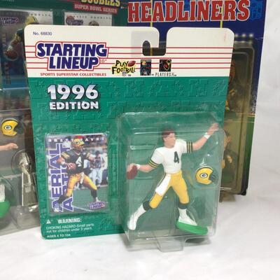 (149) PACKERS | Mixed Group of Packers Figures