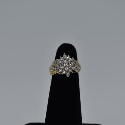 14kt yellow gold Cluster ring