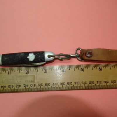 Pocket Knife w/Leather Strap