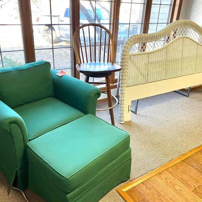 Lot 11: Green Chair Selection
