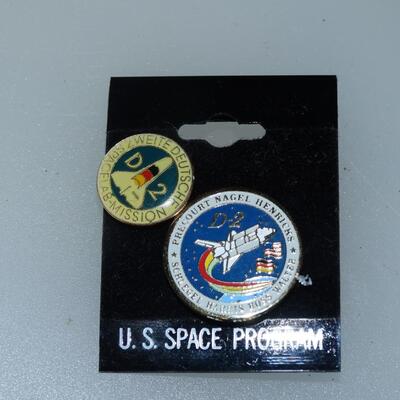 Nasa Lapel Pins pair vintage 1990's SPACELAB D-2 German Space Program Deutsche Spacelab Mission NASA Shuttle STS-55 from collection of...