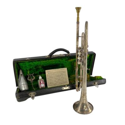 C G CONN LTD ~ Vintage Trumpet & Case