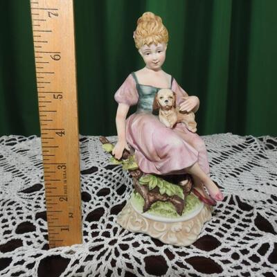 Vintage Lefton figurine