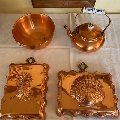 Lot of copper items