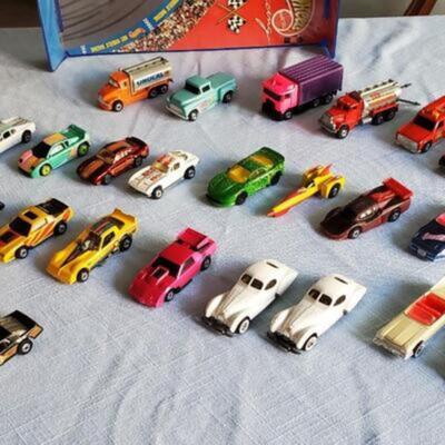 Mattel Hot Wheels Collector Cars and Case