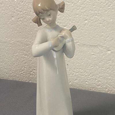 Lladro Porcelain "Girl with Pigtails Playing Violin" Figurine