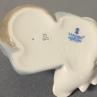 Lladro Porcelain "Mother Goose with Babies In Basket" Figurine