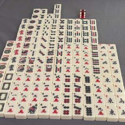 Vintage Mah Jongg Set with Carrying Case