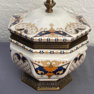 ACF Aix En Provence France, 8-Sided Hinged Porcelain Canister/Tobacco Jar