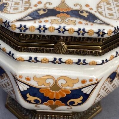 ACF Aix En Provence France, 8-Sided Hinged Porcelain Canister/Tobacco Jar