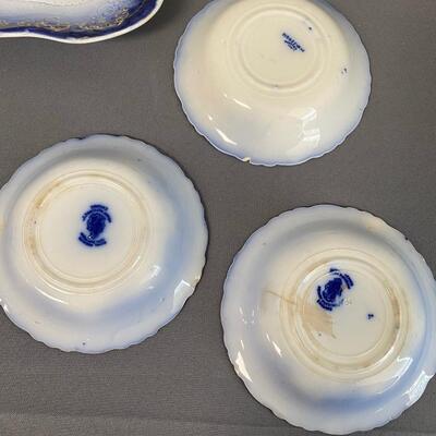 (Lot of 5) Vintage Blue and Gold Plates