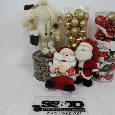 6 pc Christmas: 100 Ornaments, Stuffed Santa Clauses, 'The Santas' Figure