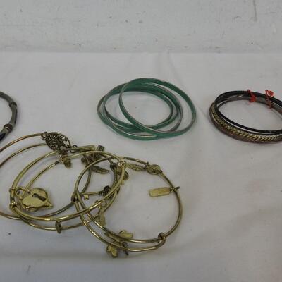 22 pc Jewelry, Mostly Bracelets: Turquoise, Rhinestone, Gold, Necklace, etc