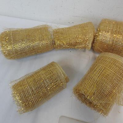 Crafts Lot: 6 Rolls of Gold Mesh, Bag of Pink Yarn