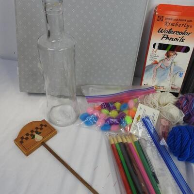 17 pc Craft Lot: Plastic Organizer, Yarn, Watercolor Pencils