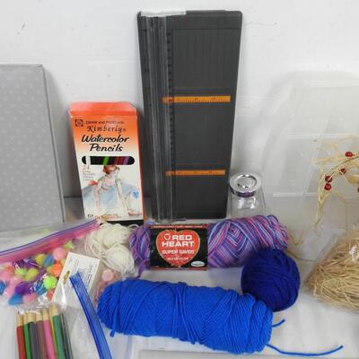 17 pc Craft Lot: Plastic Organizer, Yarn, Watercolor Pencils