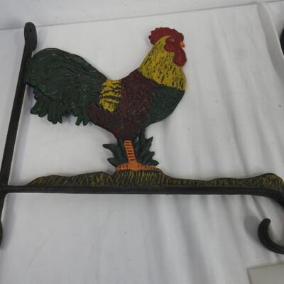 4 pc Rooster Decor: Cast Iron Decor and Wall Hook, Stoneware Plate