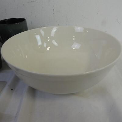 6 pc Kitchen: Coffee Maker (Vintage?) Stoneware Bowl and Mugs, Gibson, Elite