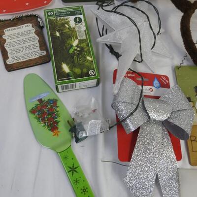 21 pc Christmas Decor: Ceramic Snowman, Santa Hats, Mini Lights, Mugs