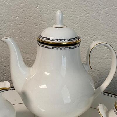 4pc Royal Doulton "Pavanne" Tea Set