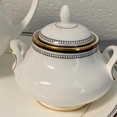 4pc Royal Doulton "Pavanne" Tea Set