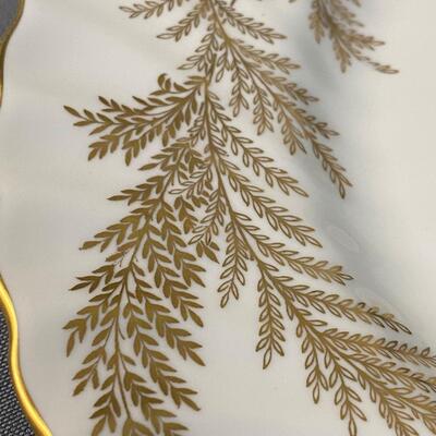 24 Minton "Golden Fern" Bone China Dinner Plates