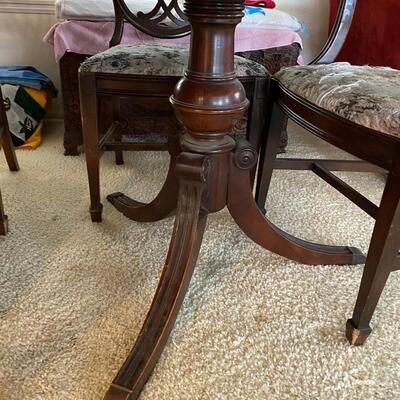 Vintage Antique Mahogany Dining Table with 5 Chairs