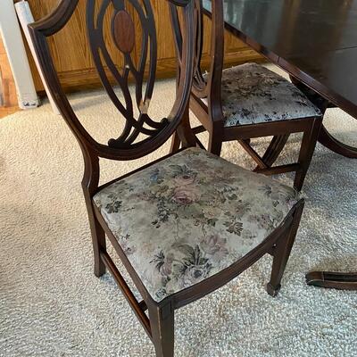 Vintage Antique Mahogany Dining Table with 5 Chairs