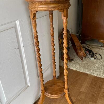 Tall Oak Twisted Spindle Leg Plant Stand Table