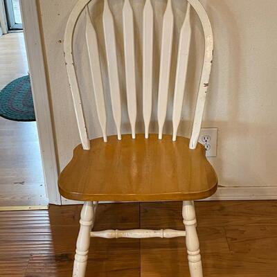 Farmhouse White and Oak Wood Spindle Chair