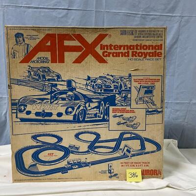 Item# 386  AFX Race Track Set