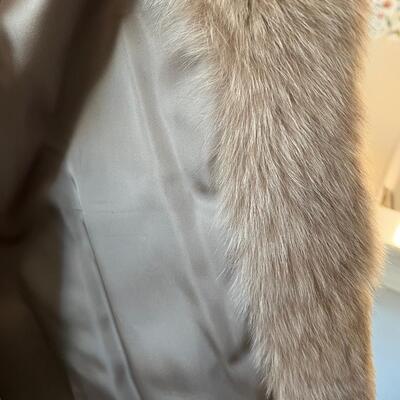 GOUDCHAUXâ€™S ~ MAISON BLANCHE ~ Fur Coat ~ Size Medium