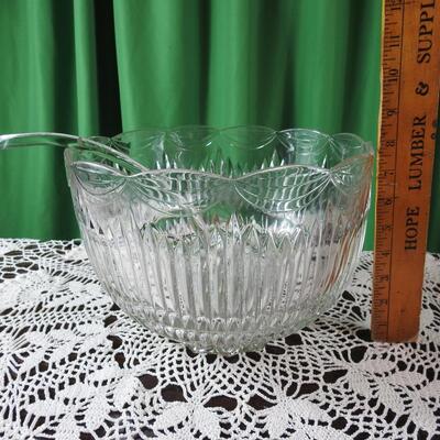 Lancaster Colony Glass Punch Bowl ladle and Cups